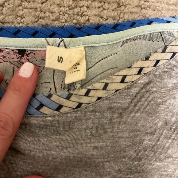 Anthropologie/Tiny Gray Top with Blue and Red Accents - Picture 4 of 5